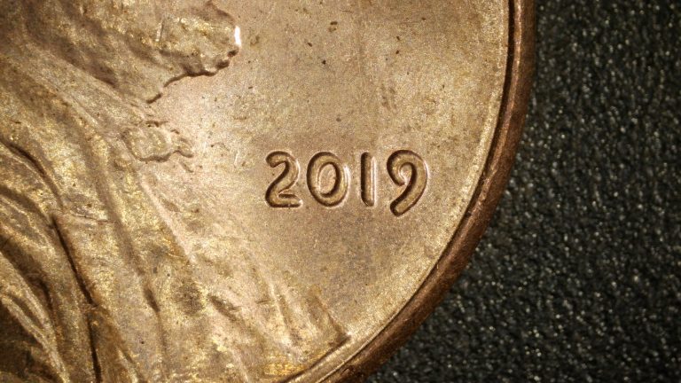 2019 Lincoln cent doubled die obverse WDDO-011 showing distorted date and lettering.